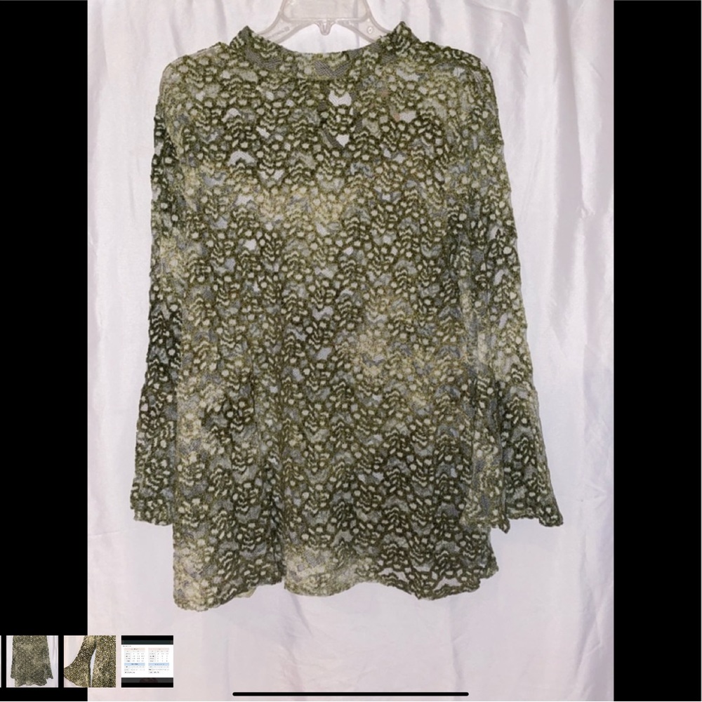 Umgee Green Bell Sleeve Top